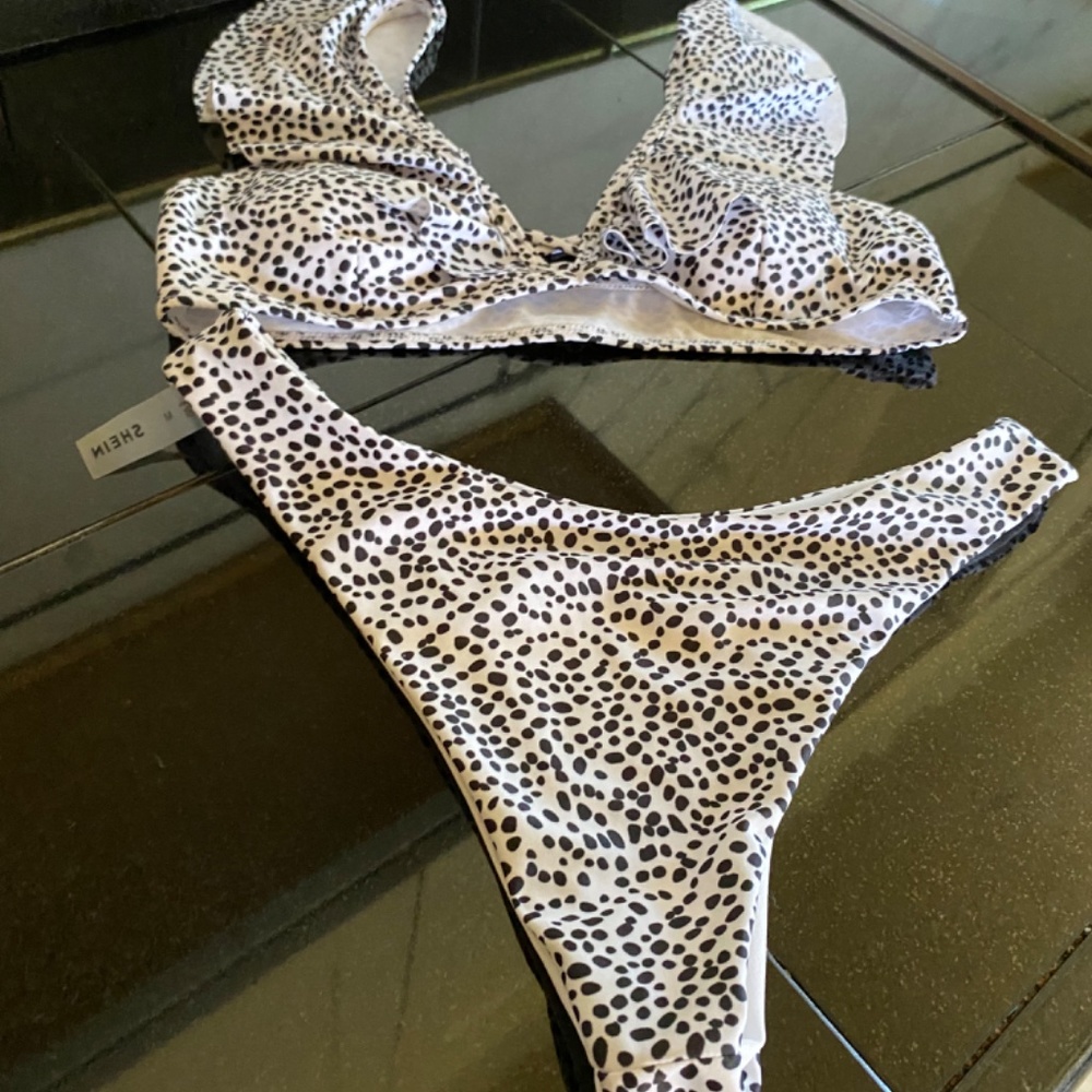 Shein - Picture 15 of 16